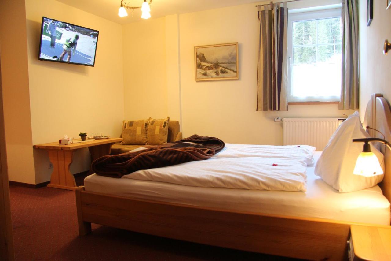 Hotel Hutmannshaus Kremsbrucke Ngoại thất bức ảnh