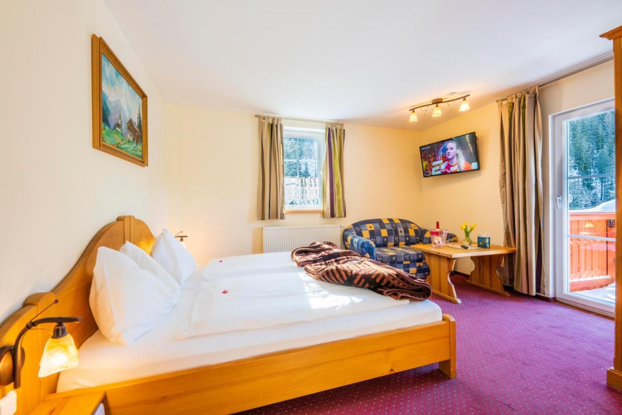 Hotel Hutmannshaus Kremsbrucke Ngoại thất bức ảnh