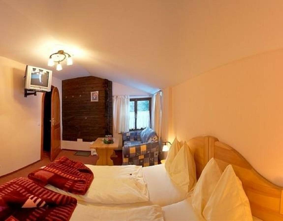 Hotel Hutmannshaus Kremsbrucke Ngoại thất bức ảnh